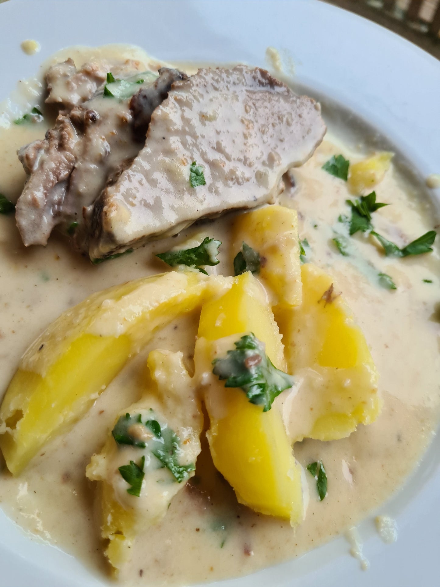 Wildschweinbraten (aus der Keule, gefroren)